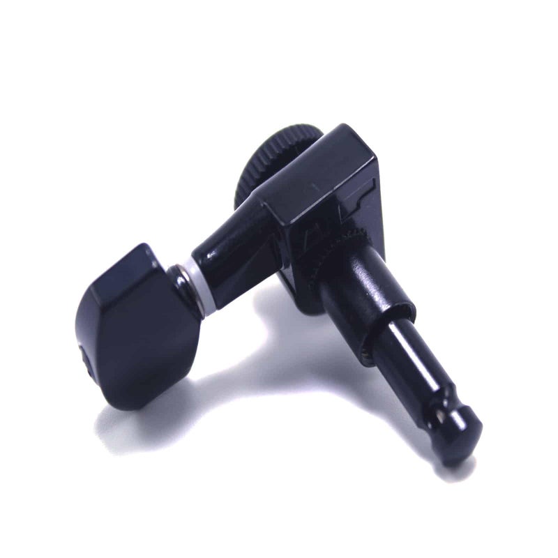 Hipshot Grip-Lock Vintage 6 Inline Bass Side Staggered Closed 8.5mm Tuners with Universal Mounting Plate, Black - Image 3